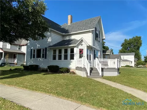 300 Vine St, Archbold, OH 43502 photo 5