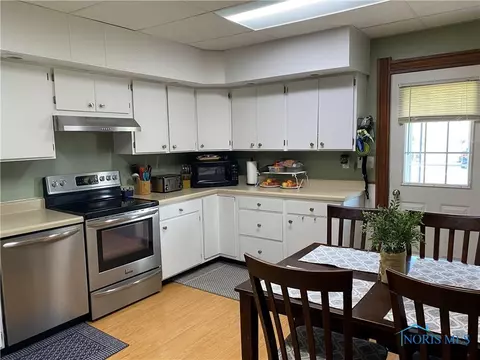 300 Vine St, Archbold, OH 43502 photo 20