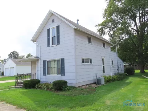 115 Rolland St, Bryan, OH 43506 photo 3