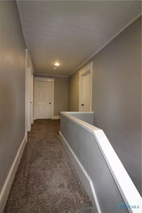 225 E John St, Maumee, OH 43537 photo 16