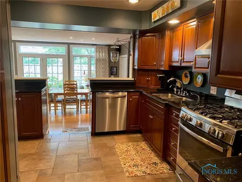 711 Parkview Ave, Bryan, OH 43506 photo 5