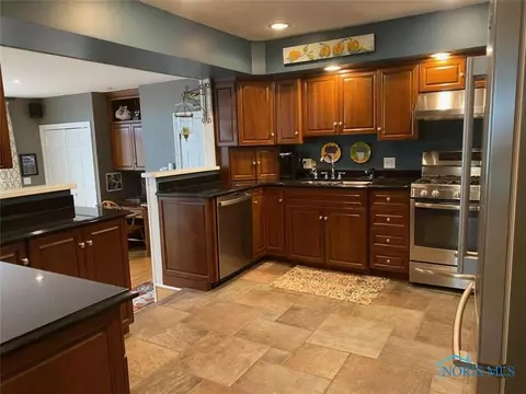 711 Parkview Ave, Bryan, OH 43506 photo 6
