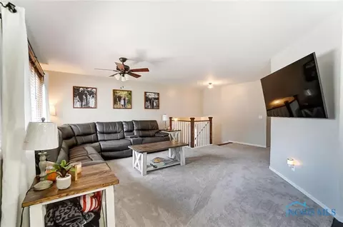 500 S Warner St, Forest, OH 45843 photo 8
