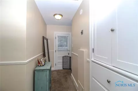 543 Robindale Ave, Oregon, OH 43616 photo 22
