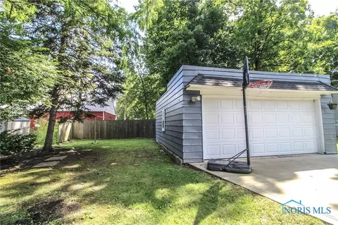 543 Robindale Ave, Oregon, OH 43616 photo 37