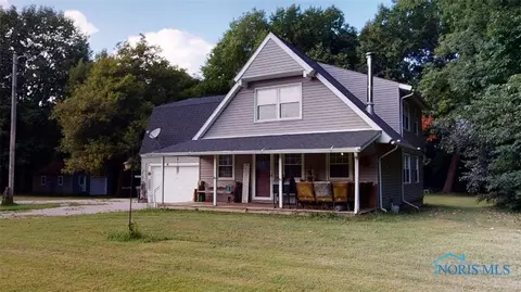 466 Lake Shore Dr, Willard, OH 44890 photo 1