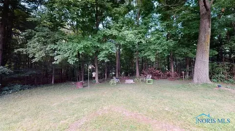 466 Lake Shore Dr, Willard, OH 44890 photo 5