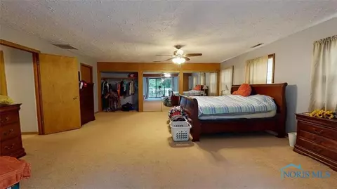 466 Lake Shore Dr, Willard, OH 44890 photo 24