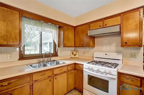 21213 Euler Rd, Weston, OH 43569 photo 11