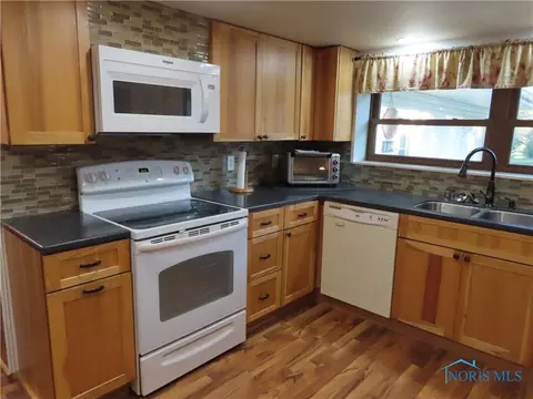 204 Williams St, Edon, OH 43518 photo 6