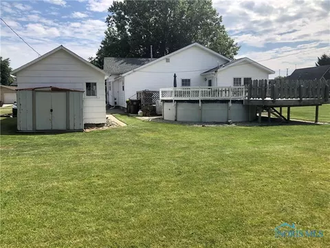 211 N Union St, Edon, OH 43518 photo 7