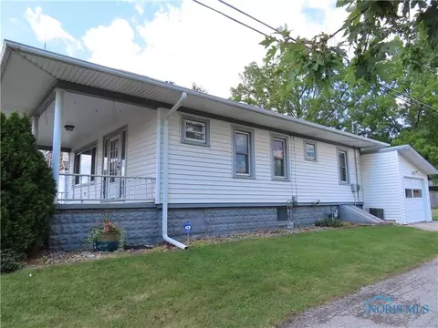 211 E Bryan St, Bryan, OH 43506 photo 3