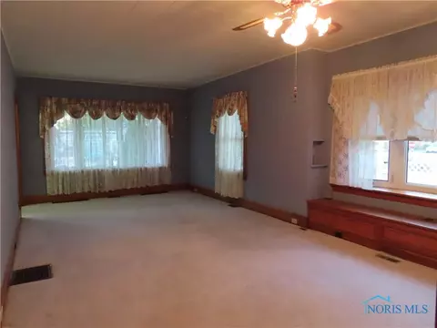 211 E Bryan St, Bryan, OH 43506 photo 11