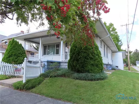 211 E Bryan St, Bryan, OH 43506 photo 2