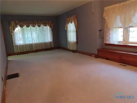 211 E Bryan St, Bryan, OH 43506 photo 13