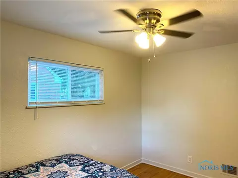 702 Continental Blvd, Toledo, OH 43607 photo 8