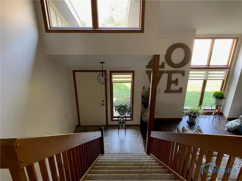 134 Deerfield Cir, Bryan, OH 43506 photo 3