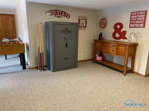 134 Deerfield Cir, Bryan, OH 43506 photo 32