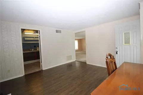 206 Harrison Ave, Walbridge, OH 43465 photo 36