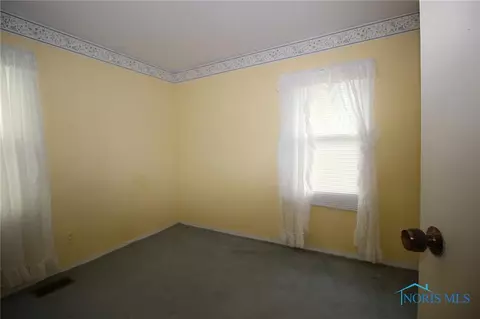 206 Harrison Ave, Walbridge, OH 43465 photo 22