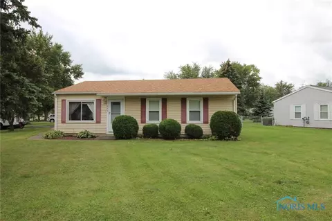 206 Harrison Ave, Walbridge, OH 43465 photo 1