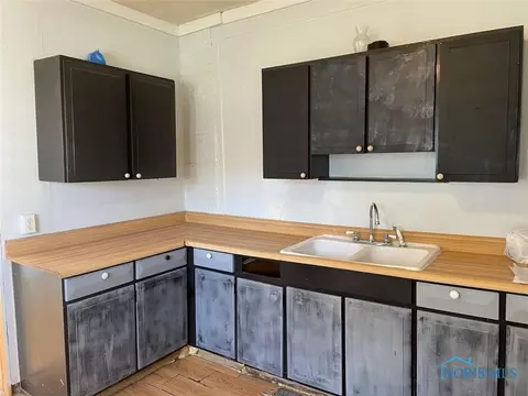 206 N Main St, Cecil, OH 45821 photo 7