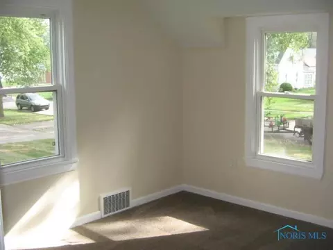 621 Secor Rd, Toledo, OH 43607 photo 9