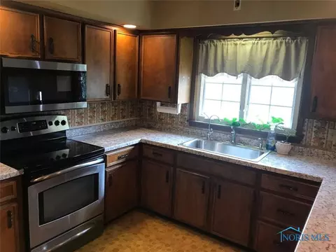 970 W Maple St, Clyde, OH 43410 photo 39