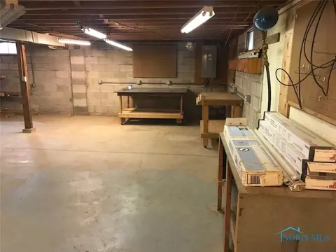 970 W Maple St, Clyde, OH 43410 photo 43
