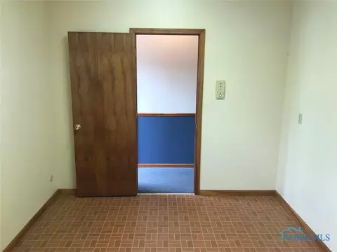 970 W Maple St, Clyde, OH 43410 photo 20