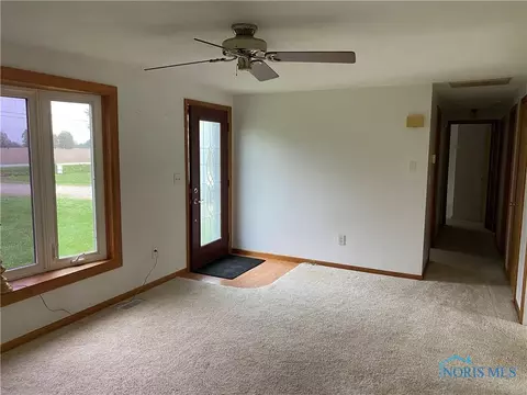 5463 Keller Rd, Walbridge, OH 43465 photo 18