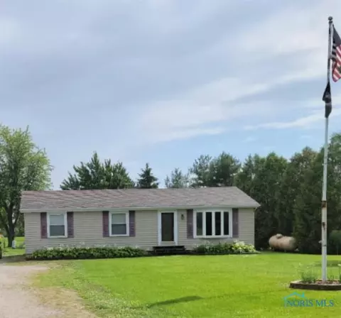 5463 Keller Rd, Walbridge, OH 43465 photo 1