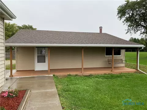 5463 Keller Rd, Walbridge, OH 43465 photo 8