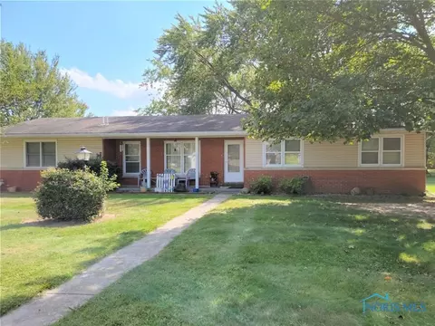 770 Pine St, Wauseon, OH 43567 photo 1