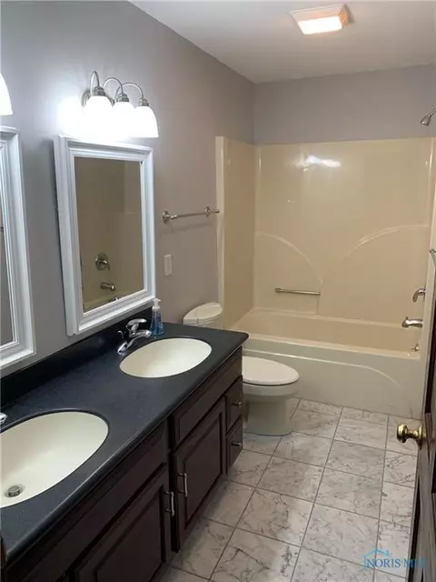 1302 Cobblestone Rd, Bryan, OH 43506 photo 31