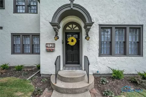 2128 Shenandoah Rd, Toledo, OH 43607 photo 4