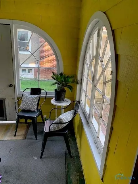 225 W Maple St, Deshler, OH 43516 photo 8