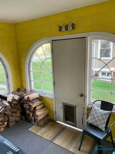 225 W Maple St, Deshler, OH 43516 photo 9