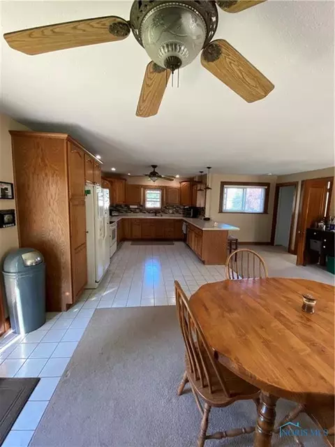 225 W Maple St, Deshler, OH 43516 photo 11