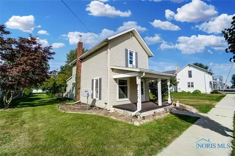 104 E 8th St, Sycamore, OH 44882 photo 3