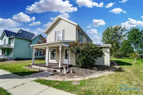 104 E 8th St, Sycamore, OH 44882 photo 2