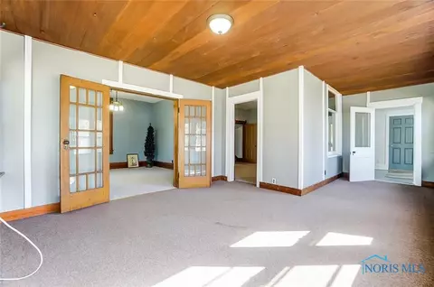 436 N Simon St, Ada, OH 45810 photo 6