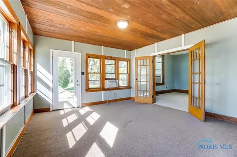 436 N Simon St, Ada, OH 45810 photo 4