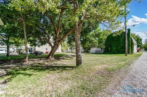 436 N Simon St, Ada, OH 45810 photo 35