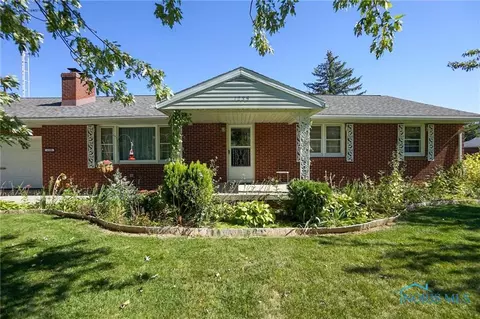1235 Brookside Dr, Findlay, OH 45840 photo 1
