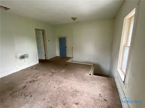 112 E Short St, Stryker, OH 43557 photo 12