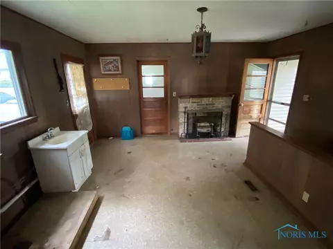 112 E Short St, Stryker, OH 43557 photo 15