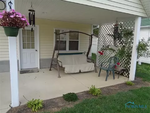 627 E 3rd St, Ottawa, OH 45875 photo 3