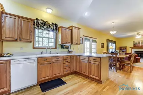 762 Timberview Dr, Findlay, OH 45840 photo 12