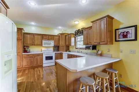 762 Timberview Dr, Findlay, OH 45840 photo 9